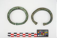 Foto von Bronzeperlarmreif (NHMW-PRAE-025322)